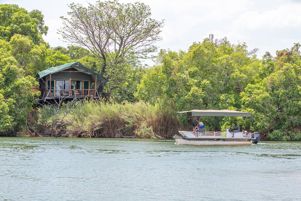 Islands of Siankaba Lodge - Image 10